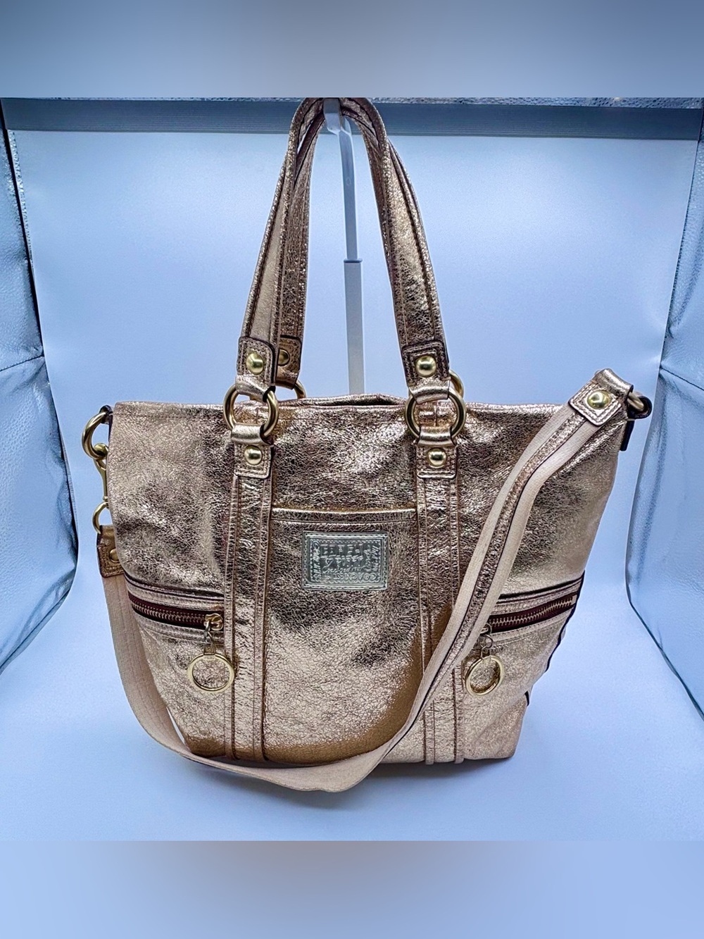 Coach | Poppy Metallic Gold Leather Purse | C0971-13819 - Picture 11 of 16